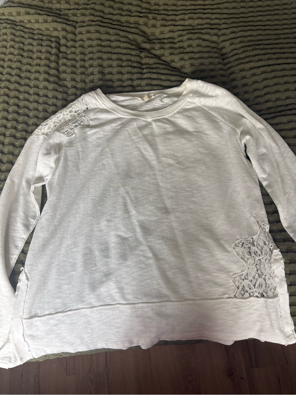 Mystree White Lace-Accent Pullover Sweatshirt